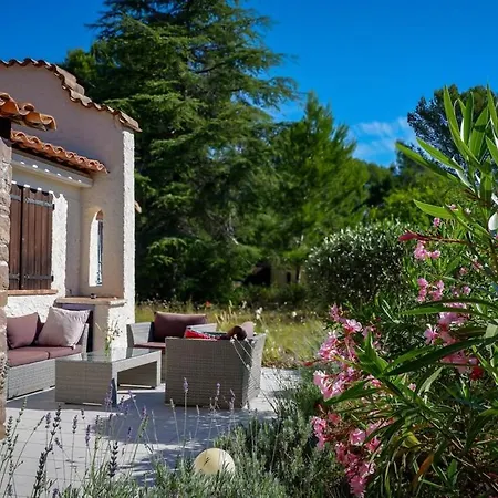Holiday home Des Chenes *
