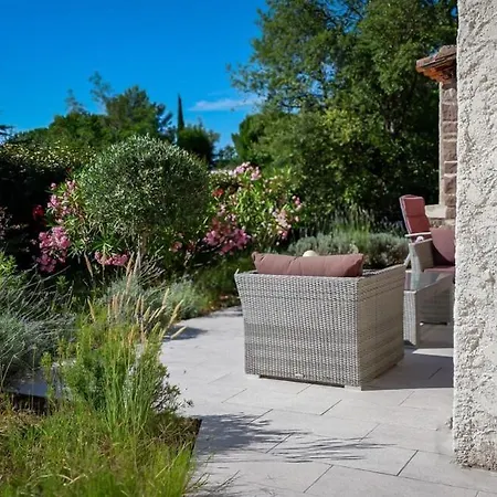 Des Chenes * Roquebrune-sur Argens